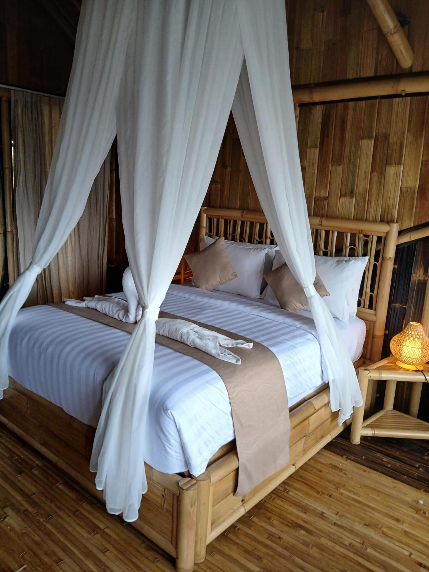Villa Danaswari Bali Bamboo House Selat Esterno foto