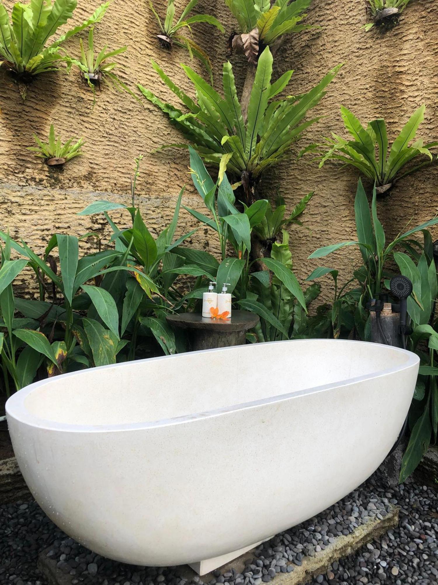 Villa Danaswari Bali Bamboo House Selat Esterno foto