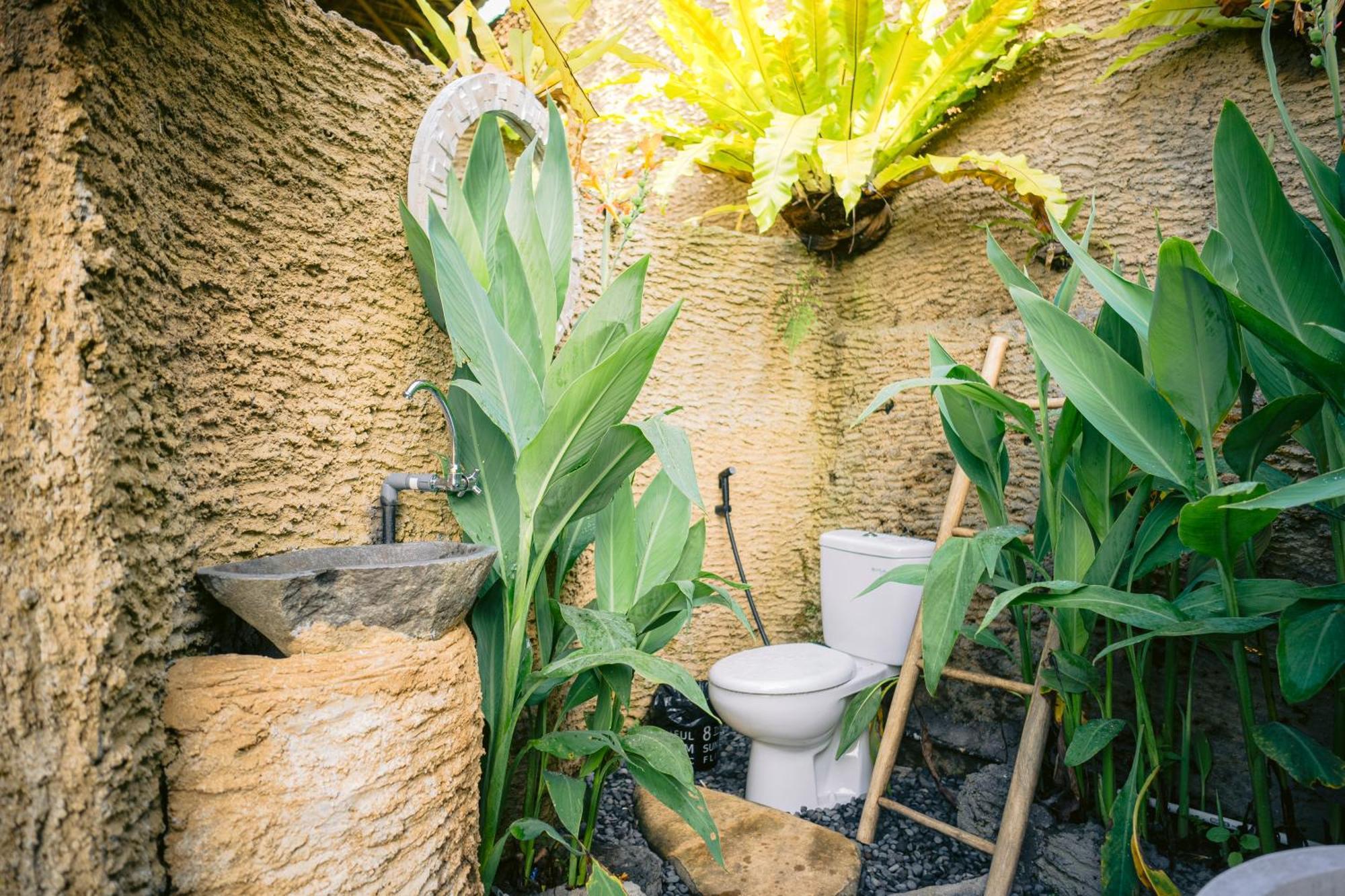 Villa Danaswari Bali Bamboo House Selat Esterno foto